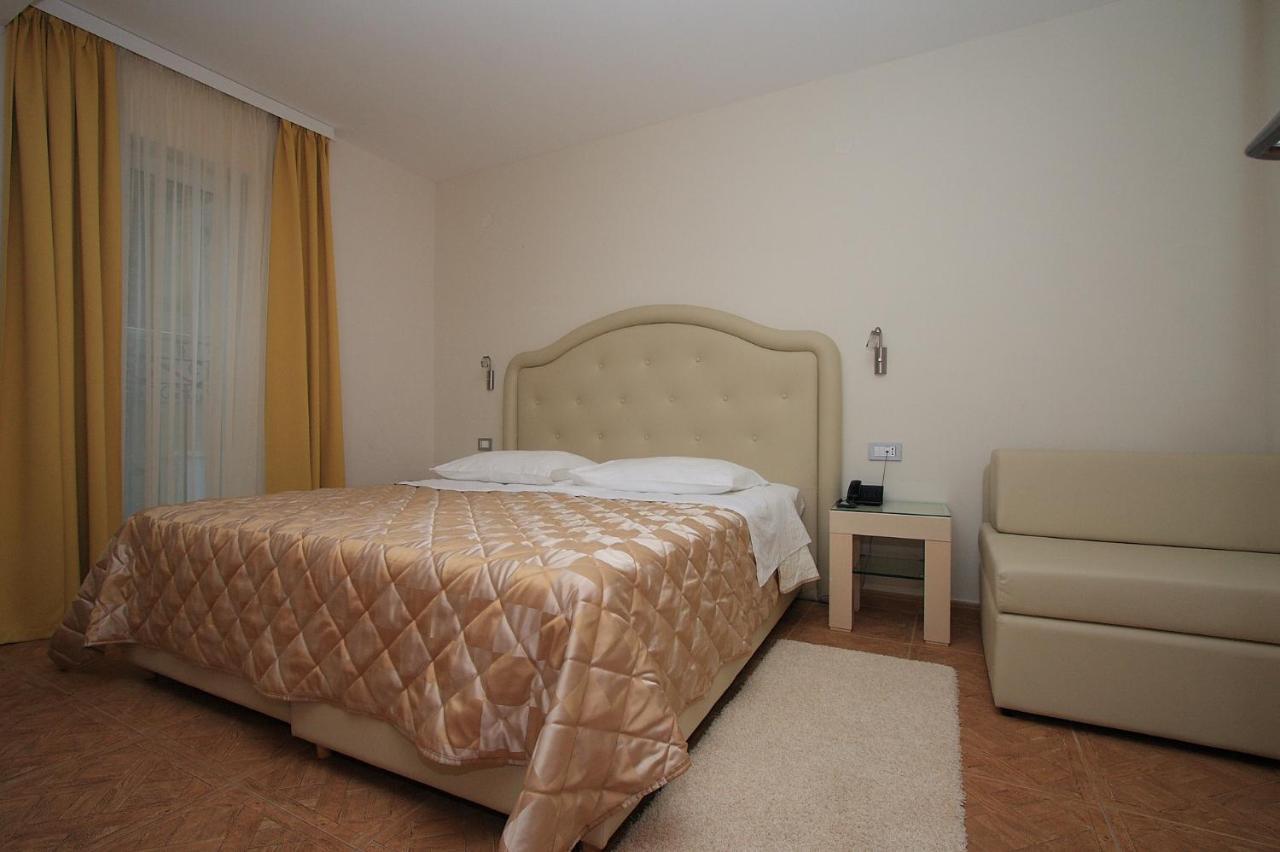 Aparthotel Natalia Podgora Extérieur photo